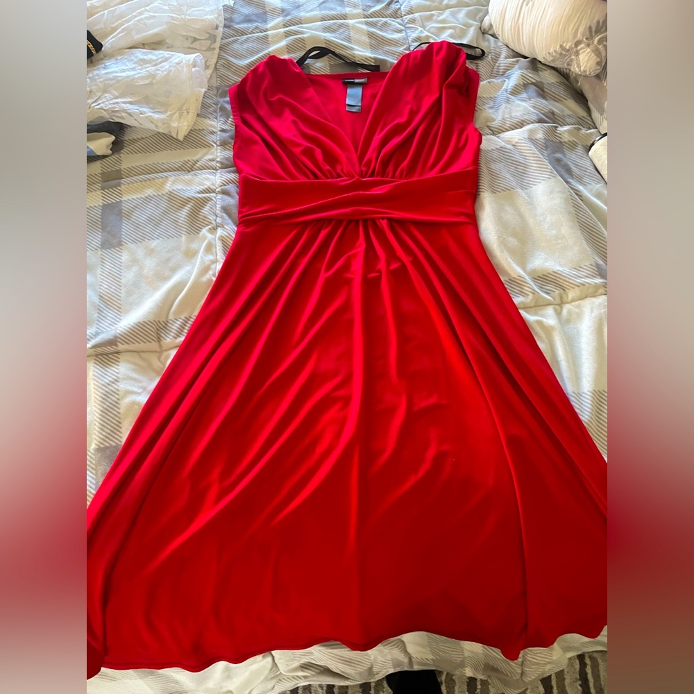 Bisou Bisou size 6 dress